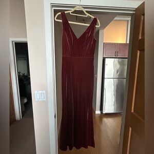 Bridesmaid dress- velvet. Revelry Size 4. Rust Great condition-Dry cleaned